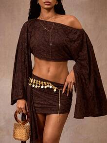 Opulessa 纯色针织蕾丝不对称肩部上衣和迷你裙两件套，适合春夏度假 - 棕色 - 查看 4