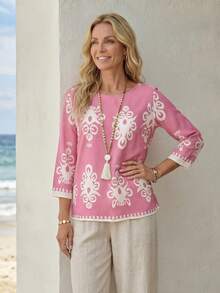 EMERY ROSE Blusa informal holgada de mujer con cuello redondo y mangas 3/4 con estampado floral de vacaciones - Rosa - Ver 1