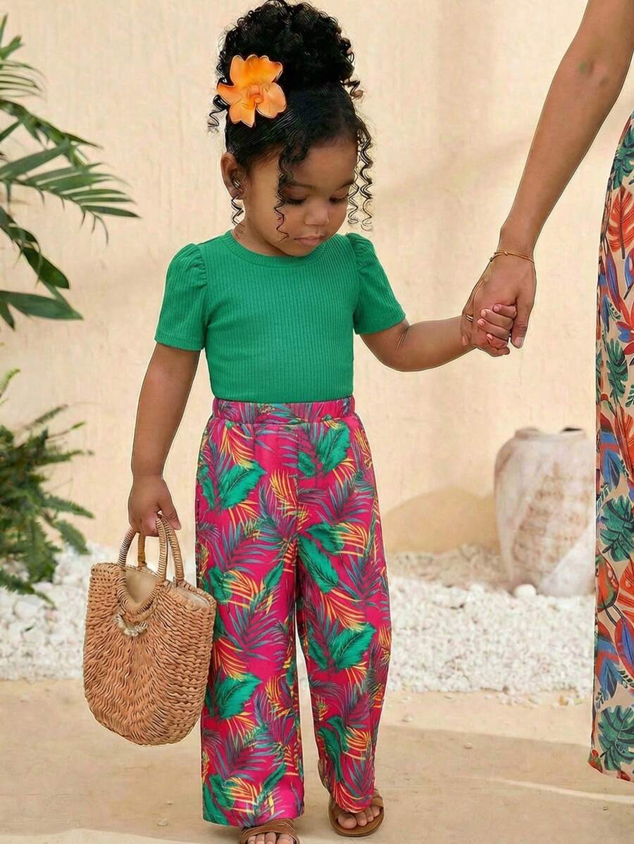 SHEIN 女婴夏季可爱度假针织绿色T恤花卉图案裤子套装 - 彩色 - 查看 1