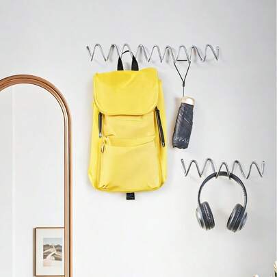 Madebyblanc 1 Móc Treo Tường Kim Loại Màu Bạc Thiết Kế Sóng Sáng Tạo - Giá Treo Áo Kiểu Bắc Âu Thanh Lịch với Thiết Kế Đường Cong Mượt Mà, Thích Hợp Cho Việc Tổ Chức Gia Đình, Trang Trí Khách Sàng và Trưng Bày Cửa Hàng Thời Trang. Phong cách Thẩm Mỹ Đơn Giản của nó làm cho nó trở thành một món quà Ngày Valentine, thích hợp cho nhà thuê, lắp đặt trên tường nhà, lắp đặt trong tủ quần áo, lắp đặt trên cửa trong tháng Ramadan để treo quần áo, khăn quàng cổ, túi xách.