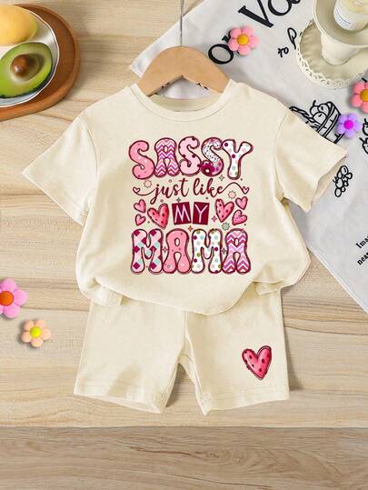 SHEIN 1 Set Niñas bebé Casual Lindo Estampado en Inglés Camiseta de Manga Corta y Conjunto de Pantalones Cortos, Conjunto de Verano