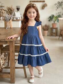 Vintaside Kids 女童夏季中码粉蓝色花园A字连衣裙。肩带的荷叶边设计巧妙可爱，增添了整体的甜美感和层次感。适合假日海滩玩耍、郊游、居家休闲、婚礼、生日、派对表演等各种场合。 - 藍色 - 查看 6