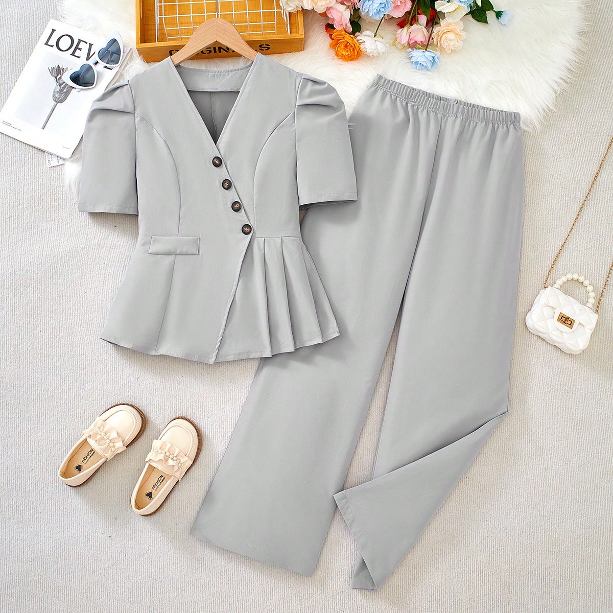 Conjunto de camiseta de verano elegante para adolescentes con mangas abullonadas, hombros regulares y volantes en el bajo
