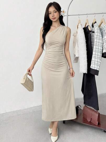 SHEIN 杏色单肩休闲修身褶皱腰身优雅针织连衣裙，适合青少年女孩