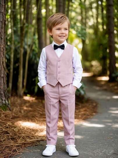 SHEIN Conjunto de traje formal de estilo caballero para niño, que incluye 1 chaleco de cuello en V color lavanda con diseño de 4 botones de solapa única, con bolsillos decorativos con ribete, shorts de corte holgado a juego en color coordinado, adecuado para niño de boda, recital de piano, fiesta de cumpleaños y otras ocasiones formales