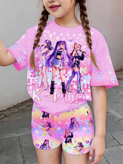 SHEIN Set de 2 piezas: Camiseta de manga corta y pantalones cortos de verano con estampado de niña de dibujos animados, degradado de colores de dopamina, superestrella K-pop, diseño relajado y minimalista para niña