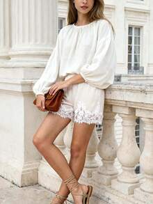 Cévolie 女士蕾丝休闲百搭日常短裤 - 白色 - 查看 3