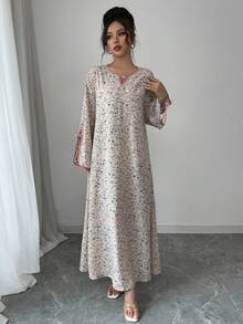 Yasmyna Đầm dài phong cách Ả Rập dáng rộng, cổ chữ V in họa tiết tương phản, tay áo xẻ tà cho nữ - Nhiều màu - Xem 5