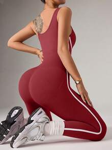 Dewbera Women's Seamless One Shoulder Jumpsuit,White And Burgundy Summer Athleisure Gym Outfit,Slim Fit Side Line Design Yoga Workout One Piece Activewear - Burgundy - View 4