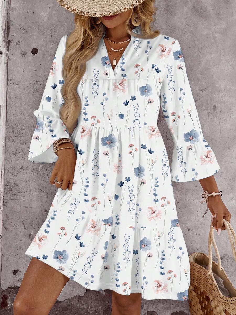 EMERY ROSE Casual Romantic Floral Print Plus Size Dress, Suitable For Vacation - Multicolor - View 1