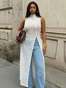 Radiana 大码女式时尚休闲性感优雅立领蕾丝透视开衩下摆上衣，适合都市、夏季、休闲、日常穿着，百搭，街头风，Coachella音乐节、西部风、音乐节、复古、极简主义、演唱会、狂欢派对、度假、外出、假期、假日、约会之夜、聚会、生日、单身派对、辣妹风、休闲、锐舞、端庄、时尚、夜店、可爱、休闲、购物、街头风、外出、Y2K、Y3K风格，易于搭配且显瘦，凸显身材，修饰曲线 - 白色 - 查看 4