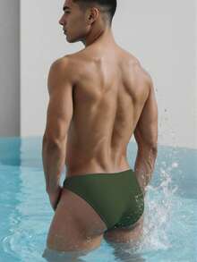 Manfinity KASUA Men's Solid Color Low-Rise Swim Briefs For Beach & Vacation, Holiday - Dark Green - View 2
