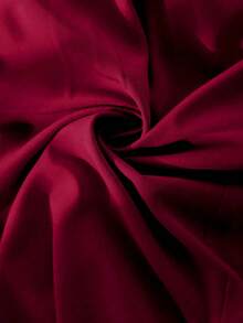 SHEIN Belle Vestido de talla grande de manga corta con dobladillo dividido, unicolor y cintura ceñida - Rojo - Ver 3