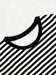 SHEIN CURVE+ Striped Round Neck Casual Short Sleeved T-Shirt, Plus Size Women's T-Shirt, Summer - Black - View 4