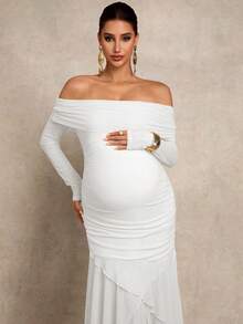 MaterniChic Maternity Solid Color Casual Off-Shoulder Dress - White - View 3