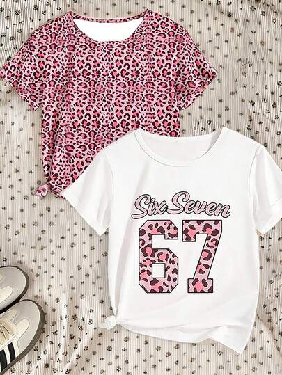 少女两件套数码豹纹印花及数字67图案短袖套装，休闲舒适，时尚百搭，适合春夏穿着，可用于户外活动、野餐、街头摄影、居家、学校、节日庆典等场合，亦可作为礼物赠送。