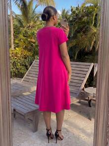 SHEIN Lady CURVE 大码纯色圆领短袖休闲连衣裙，夏季 - 玫紅色 - 查看 3