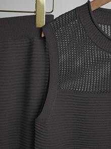 Franclia Women's Summer Vacation Casual Hollow-Out Knit Vest & Skirt 2 Pieces Set - Maroon - View 4