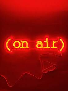 لافتة نيون "On Air" للاعبين - لافتة LED حمراء باردة للبث/التسجيل للاستوديوهات والجدران وغرف النوم وغرف الألعاب، تعمل بطاقة USB - الأحمر - مشاهدة 3