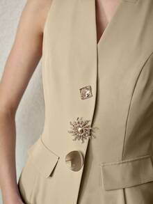 MOTF PREMIUM V领纽扣背心 - 卡其色 - 查看 6