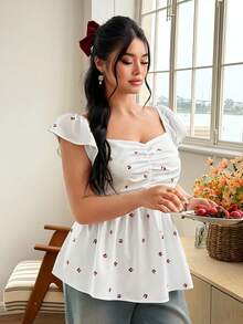FleurLily Blus Ukuran Besar Motif Ceri Lengan Pendek dengan Pinggang Berkerut - Putih - View 4
