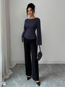 Siren Gaze Áo sơ mi nữ dài tay cổ thuyền kẻ sọc, thiết kế xếp ly, kiểu dáng thời trang. - Màu xanh hải quân - Xem 3