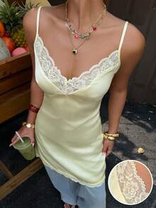 Muchica 女士撞色蕾丝性感吊带迷你连衣裙 - 淡黃色 - 查看 1