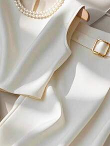 GlowEve Conjunto de 2 piezas de blusa sin mangas de cuello redondo blanca con perlas falsas y falda evasé con cinturón ajustable, adecuado para salidas diarias de verano, vacaciones, playa, carnaval 2026, atuendo minimalista para oficina y transporte - Blanco - Ver 4