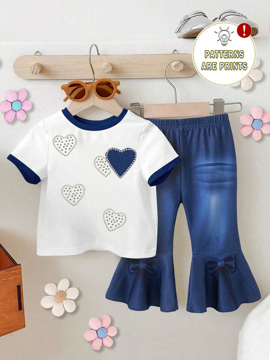 1 Bộ quần áo mùa hè cho bé gái: Áo thun ngắn tay in hình trái tim dễ thương và quần ống loe giả denim thắt nơ, chất liệu vải dệt kim mềm mại và thoải mái, thích hợp cho bé mặc ngoài trời từ mùa xuân đến mùa hè. - Nhiều màu - Xem 1