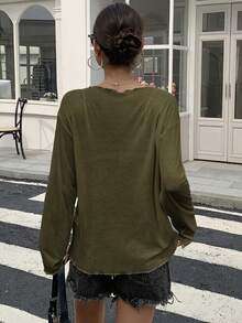 DAZY 女款寬鬆深V領長袖透視休閒上衣，都市街頭風T恤，夏季泳裝外罩衫，適合學校穿著 - 軍綠色 - 查看 3