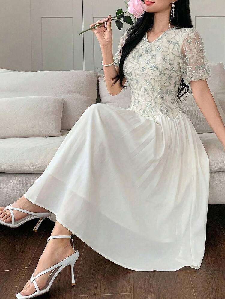 Women's Long Lace Hollow-Out Crochet Flare Sleeve V-Neck Waist Cinched Dress Summer Sun Dresses For Women
