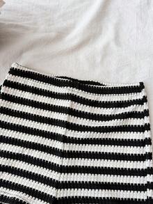 少女黑白条纹休闲短裤，简约时尚，适合夏季日常穿着、海滩度假 - 黑與白 - 查看 4