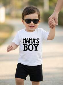 Playful Pals 2件套男婴“妈妈的宝贝”字母印花弹力针织白色圆领短袖T恤搭配黑色弹力腰短裤，婴幼儿服装，经典黑白配色，适合休闲、户外、度假等多种场合，夏季适用，6个月-3岁 - 黑與白 - 查看 3