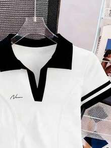 Resyla 大码女式字母条纹印花撞色 Polo 领短袖休闲 T 恤 - 白色 - 查看 3