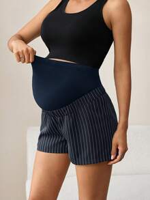 MaterniWear Quần short bà bầu dáng rộng, cạp chun điều chỉnh được, kẻ sọc. - Màu xanh hải quân - Xem 6