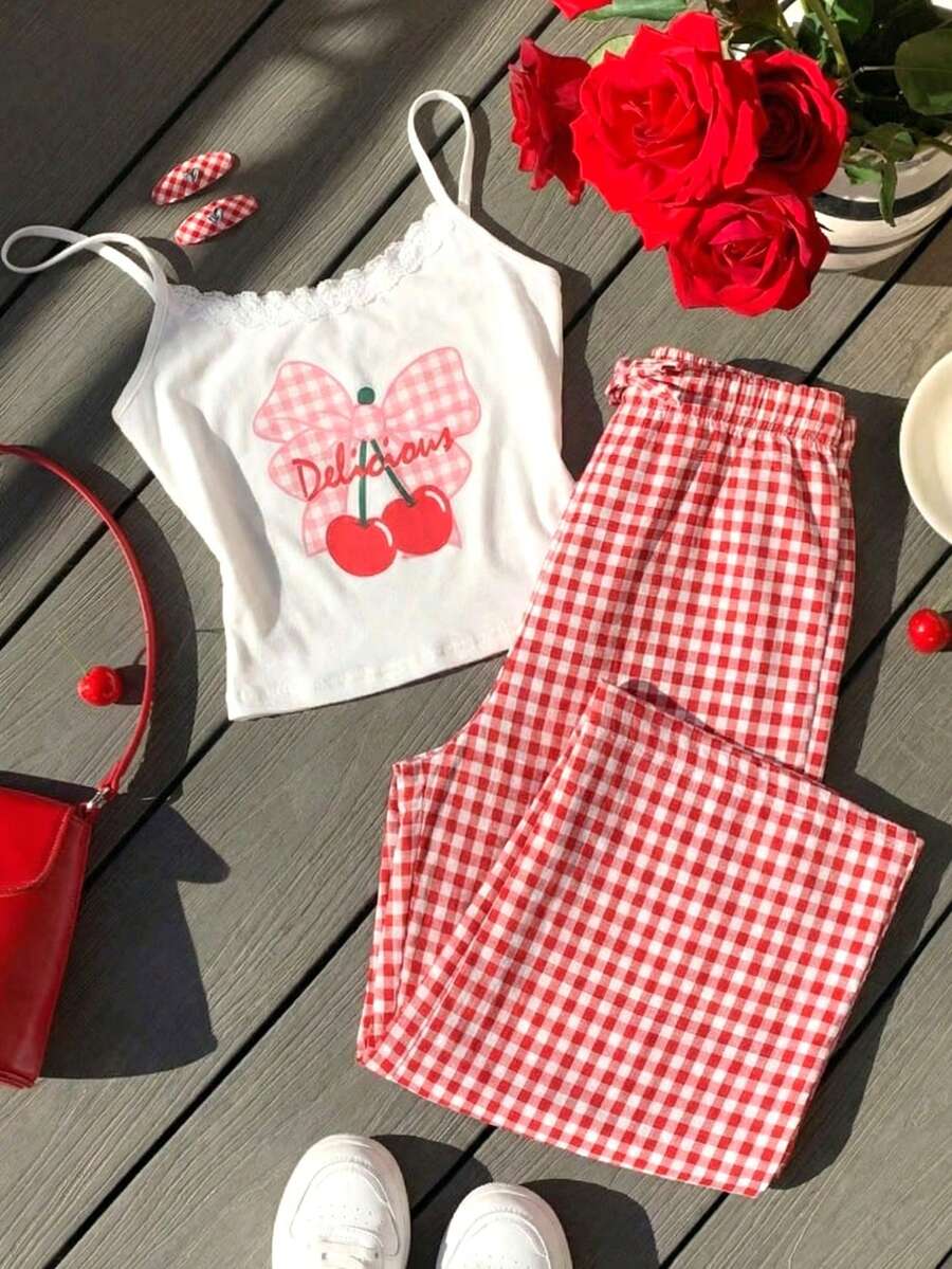 SHEIN 少女休闲家居服修身蕾丝领樱桃印花吊带背心和格子宽松裤套装 - 紅白色 - 查看 1