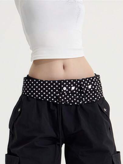 ROMWE Anime 复古黑白波尔卡圆点印花口袋腰包，配有可调节宽度的腰带，时尚百搭的通勤配饰组合