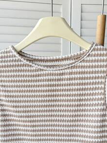 SHEIN Bộ đồ thể thao tối giản thoải mái cho bé gái tuổi teen: áo không tay kẻ sọc và quần short. - Màu Khaki - Xem 3