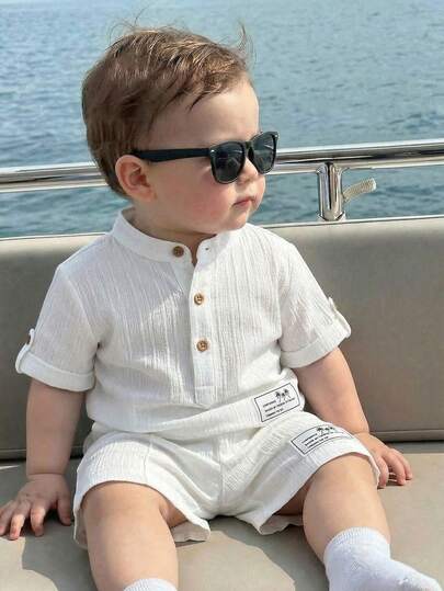 2pcs Baby Boy Casual Cute Vacation Style White Short Sleeve Shirt And Shorts Set, Suitable For Spring/Summer