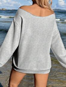 SHEIN EZwear 休闲简约日常百搭樱桃3D刺绣沙滩/度假装，女士夏季服装，浅灰色露肩宽松休闲长袖卫衣 - 淺灰色 - 查看 2