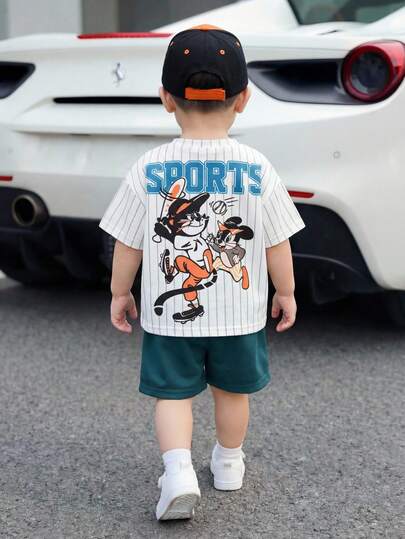 SHEIN 2件套男婴休闲可爱夏季针织字母卡通印花宽松短袖T恤和短裤套装，夏季服装