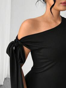 Elenzga Plus Size Women's Solid Color Asymmetrical Shoulder Short Dress - Black - View 6