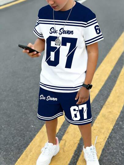 Set de 2 piezas de camiseta de manga corta y pantalones cortos con estampado numérico 67, rayas y combinación de azul marino y blanco, para niño preadolescente, estilo casual y minimalista, cómodo para uso diario en primavera y verano
