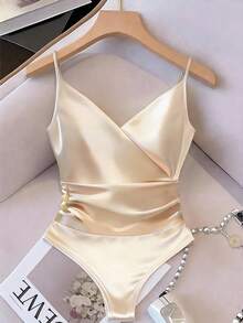 GlowEve Áo liền thân ôm sát, dây mảnh, viền bèo nhún, trang trí khóa kim loại, gợi cảm, thích hợp cho việc đi làm. - Màu be - Xem 1