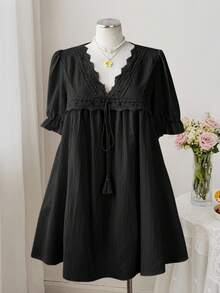 Sweetra Đầm cỡ lớn cổ chữ V phối ren tay ngắn xếp nếp thắt eo kiểu retro dễ thương dự tiệc đi nghỉ mát - màu đen - Xem 3