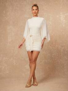 Lumalex 优雅象牙色女神迷你连衣裙,披肩袖,褶皱腰身,饰以雕塑感金色心形五金配件;早春柔软飘逸的多层网纱喇叭袖系带连衣裙;春夏优雅浪漫连衣裙;正式晚礼服;盛大晚宴;夏季连衣裙;女士夏季连衣裙;女士春季服装;情人节服装;沙滩连衣裙;沙滩装;2026年狂欢节女士造型;派对连衣裙;优雅女士派对连衣裙;女士婚礼宾客连衣裙;女士优雅连衣裙;女士度假服装;度假连衣裙;商务休闲;正式连衣裙;女士奢华晚礼服;情人节灵感;浪漫情人节氛围;女士休闲连衣裙;新少女风;波西米亚休闲风;低调奢华风格;适合派对、约会、外出、夜生活、婚礼、假日、度假、生日派对;夏季假日沙滩装;奢华造型;LuxeLooks;QuietLuxe;舞会聚会派对宴会 朴素的老钱狂欢节 层次丰富的派对 - 杏色 - 查看 13