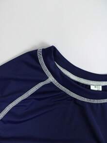 CoralVoy 男士圆领短袖上衣，休闲百搭沙滩度假泳装防晒衣 - 藏蓝色 - 查看 6