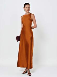 Aveloria Modichic 简约优雅不对称斜裁双面缎面醋酸纤维面料A字无袖连衣裙（女款） - 橘色 - 查看 7