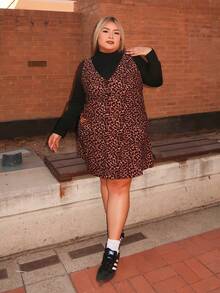 Enliva 女式加大码纯色立领长袖 T 恤和豹纹吊带连衣裙休闲两件套，秋季 - 卡其色 - 查看 4