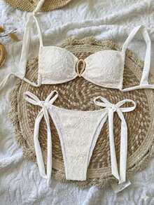 Swim Mod Conjunto de bikini de vacaciones casual para mujer con pantalón de unicolor, de tela hueca, con tirantes gruesos, decoración metálica asimétrica frontal y cordón lateral - Blanco - Ver 7